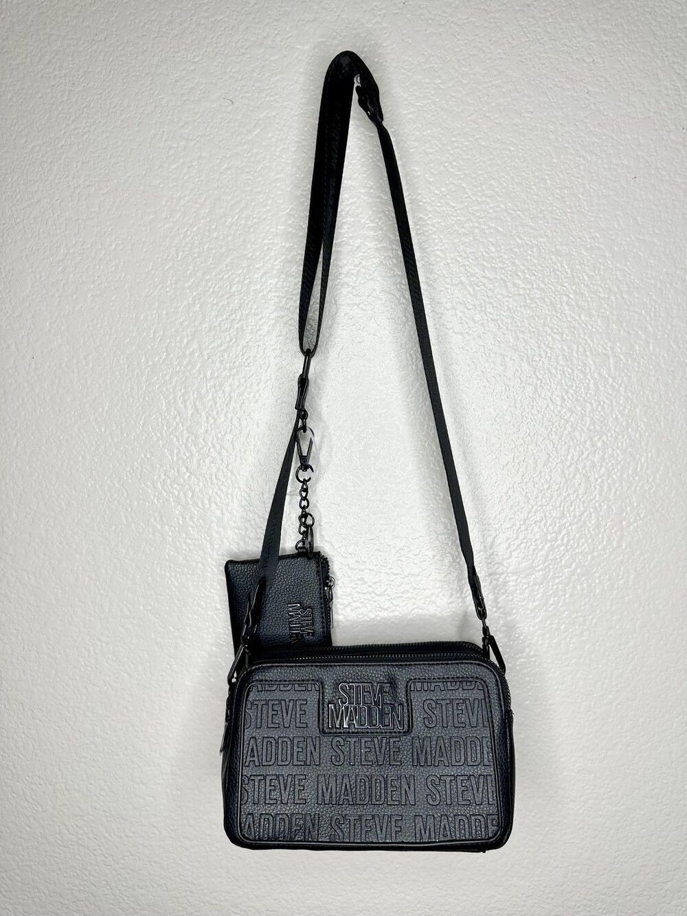 Steve Madden Crossbody Bag Womens Small Black Logo Faux Leather Coin Purse Zip